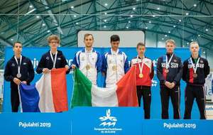 Julien sur la 2ème marche du podium en Finlande